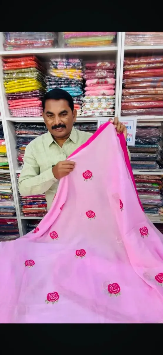 Queen Fashions Handlooms gallery image 9
