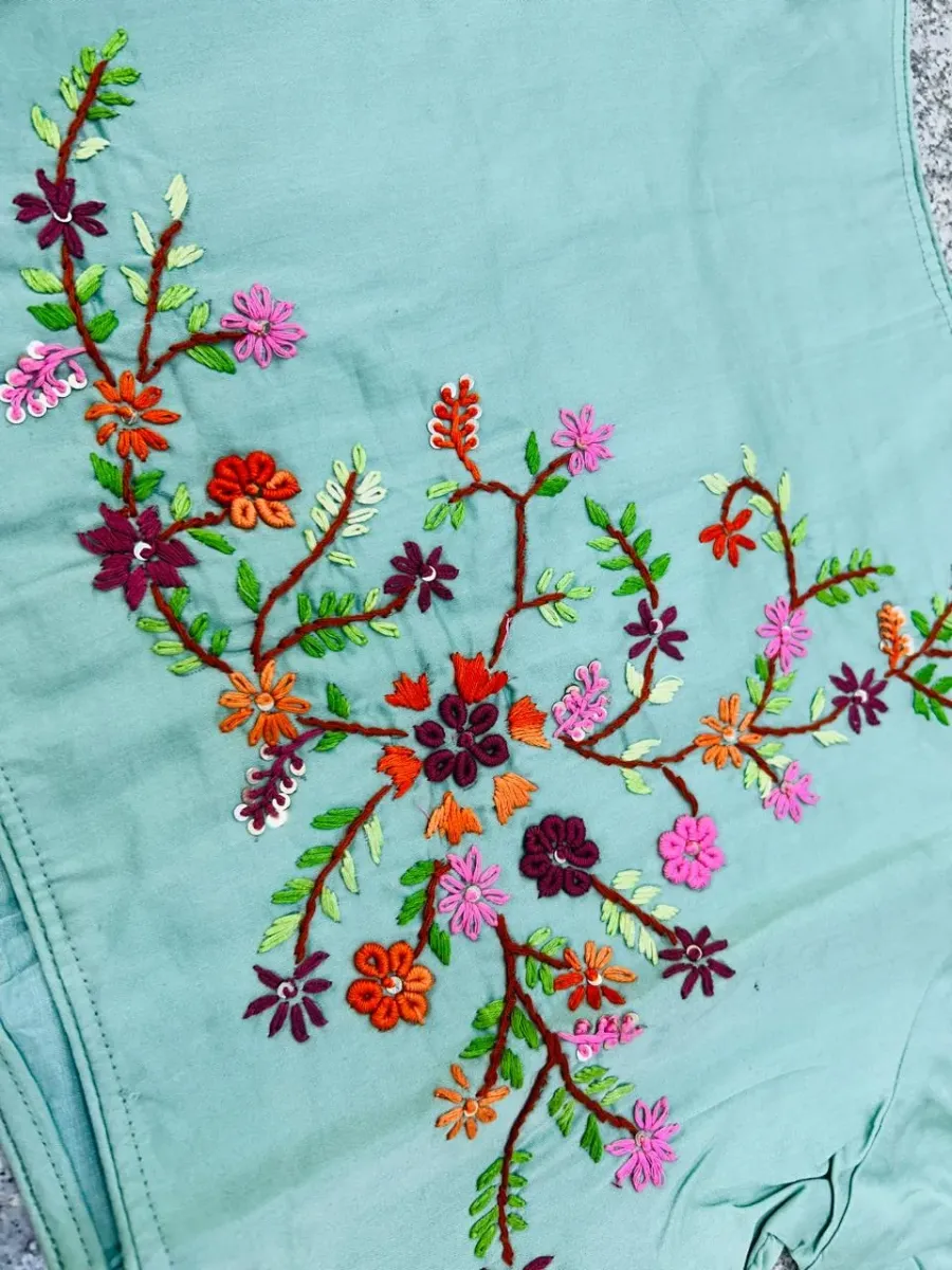 Queen Fashions Handlooms gallery image 33