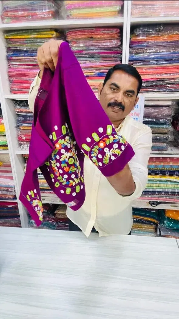Queen Fashions Handlooms gallery image 7