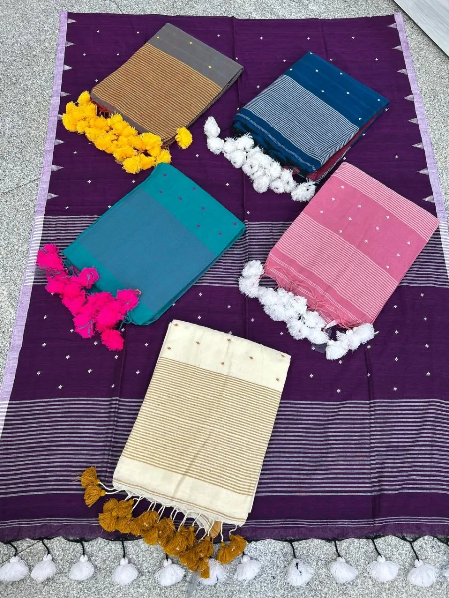 Queen Fashions Handlooms gallery image 25