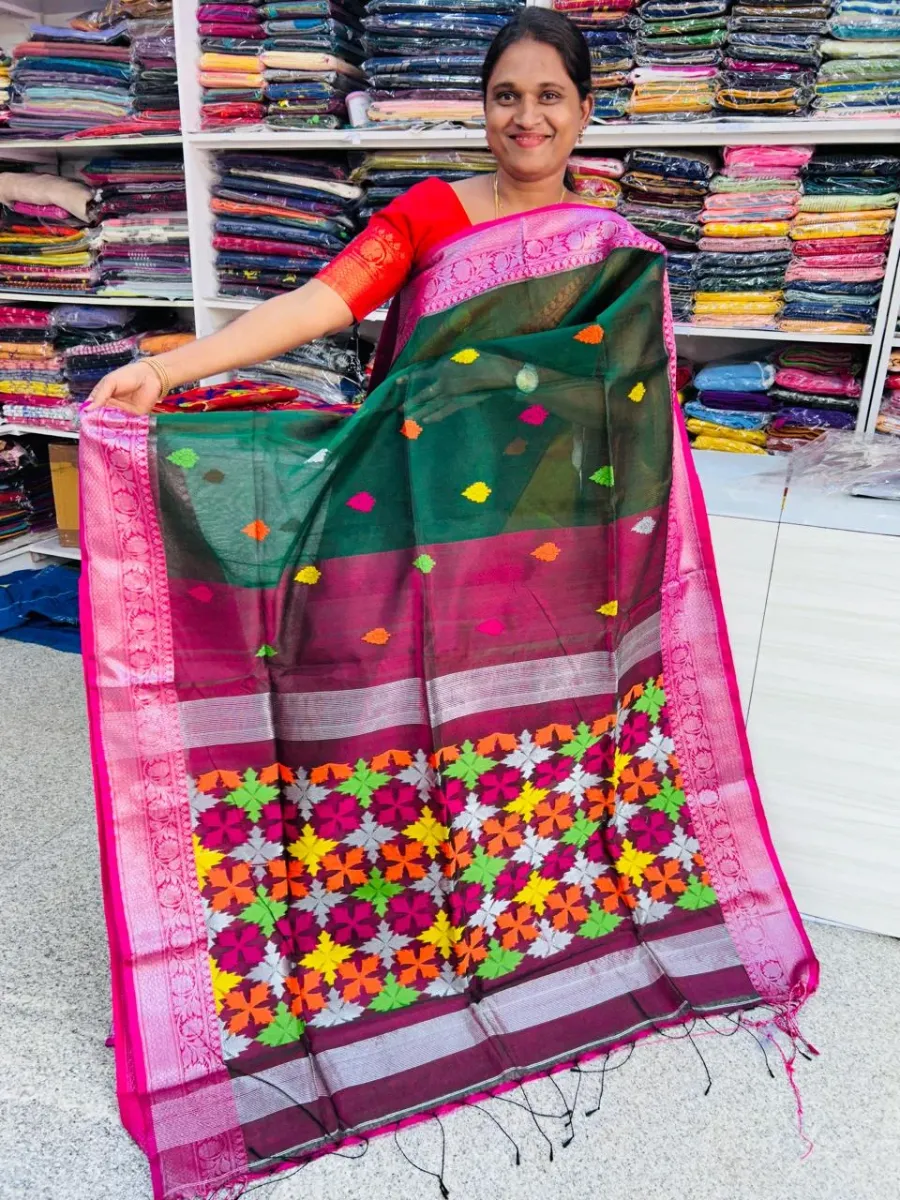 Queen Fashions Handlooms gallery image 14