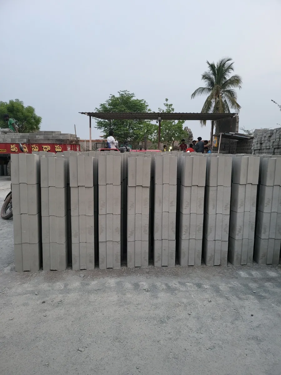 SVS Quality Interlocking Bricks gallery image 4