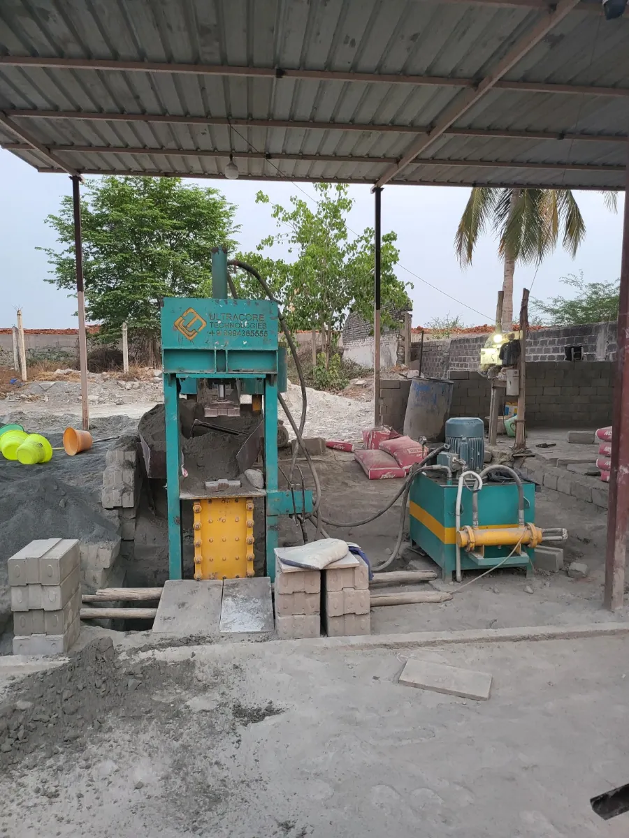 SVS Quality Interlocking Bricks gallery image 12